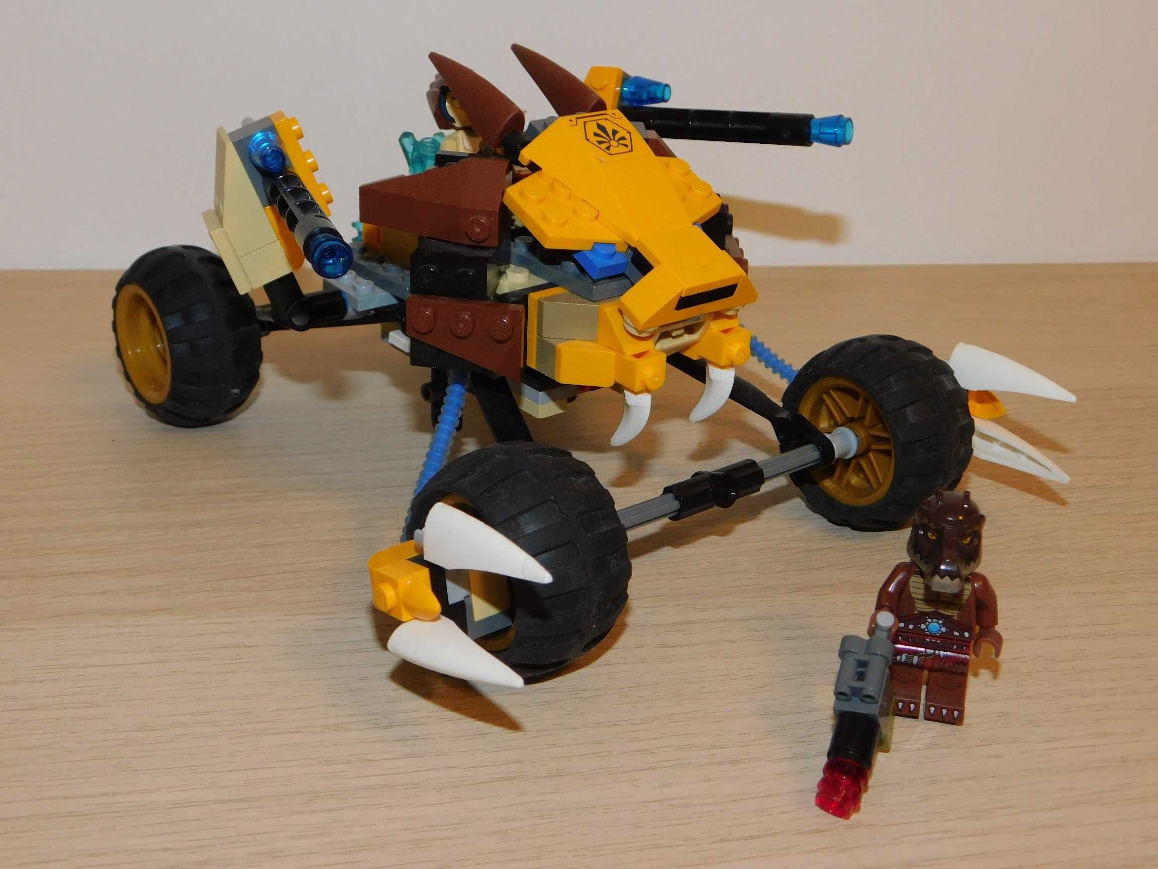 LEGO Chima 70002 – Lwi atak Lennox’a
