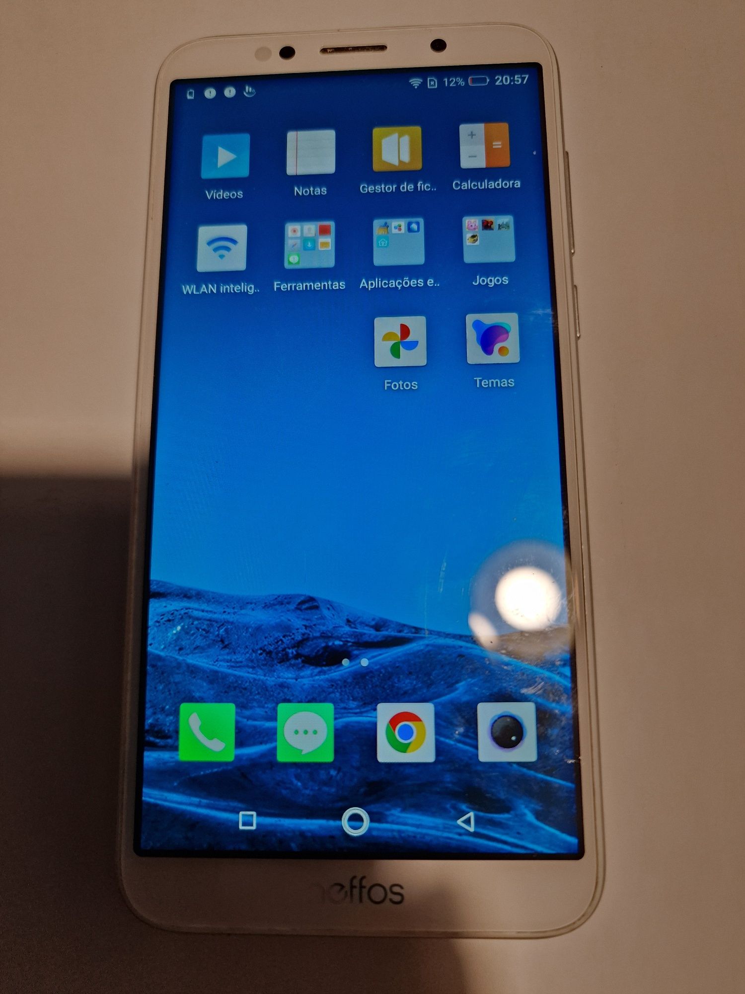 Telemóvel NEFFOS C9A como novo