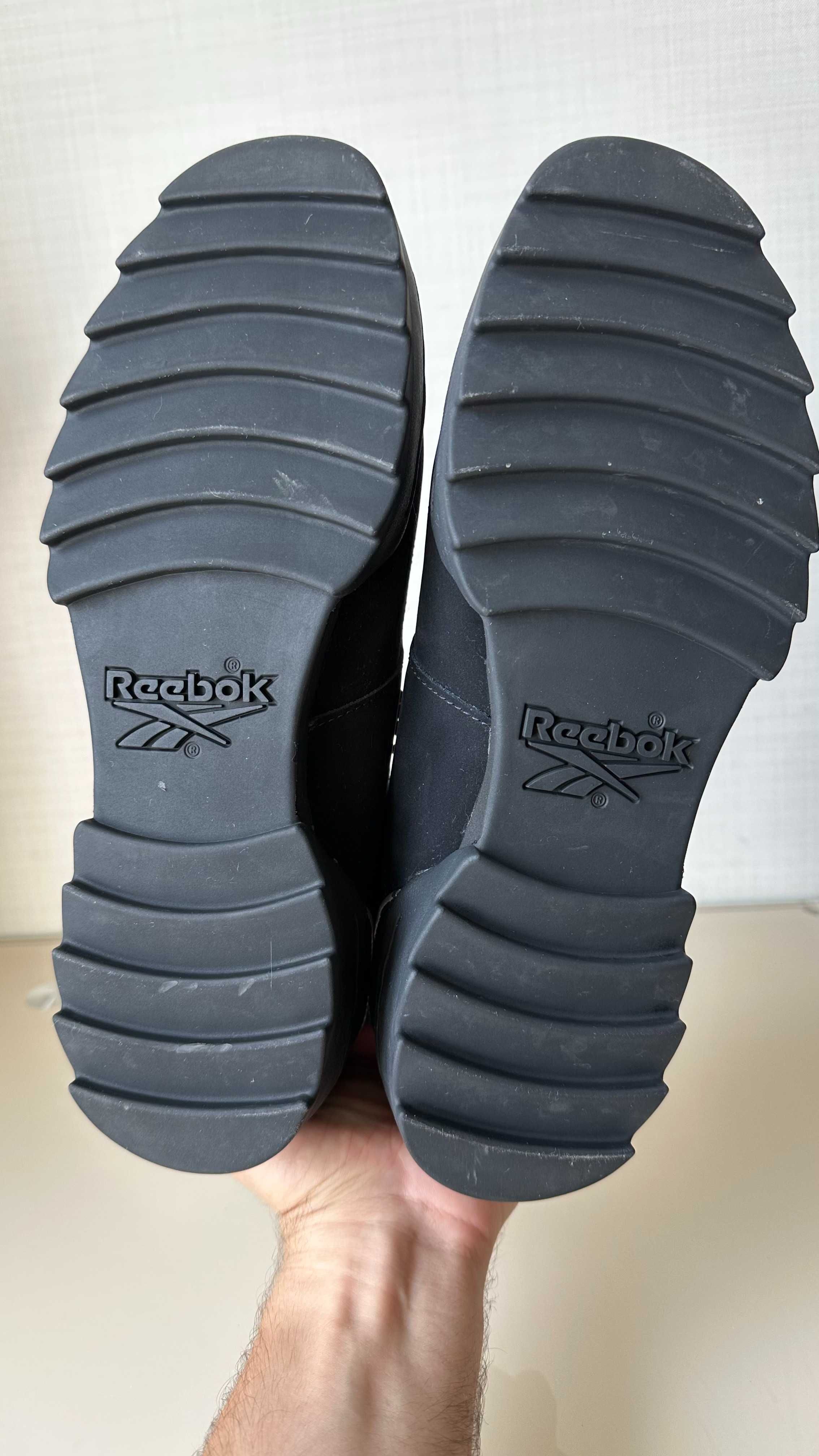 Reebok Originals Classic Чоловічі чорні кросівки в чудовому стані