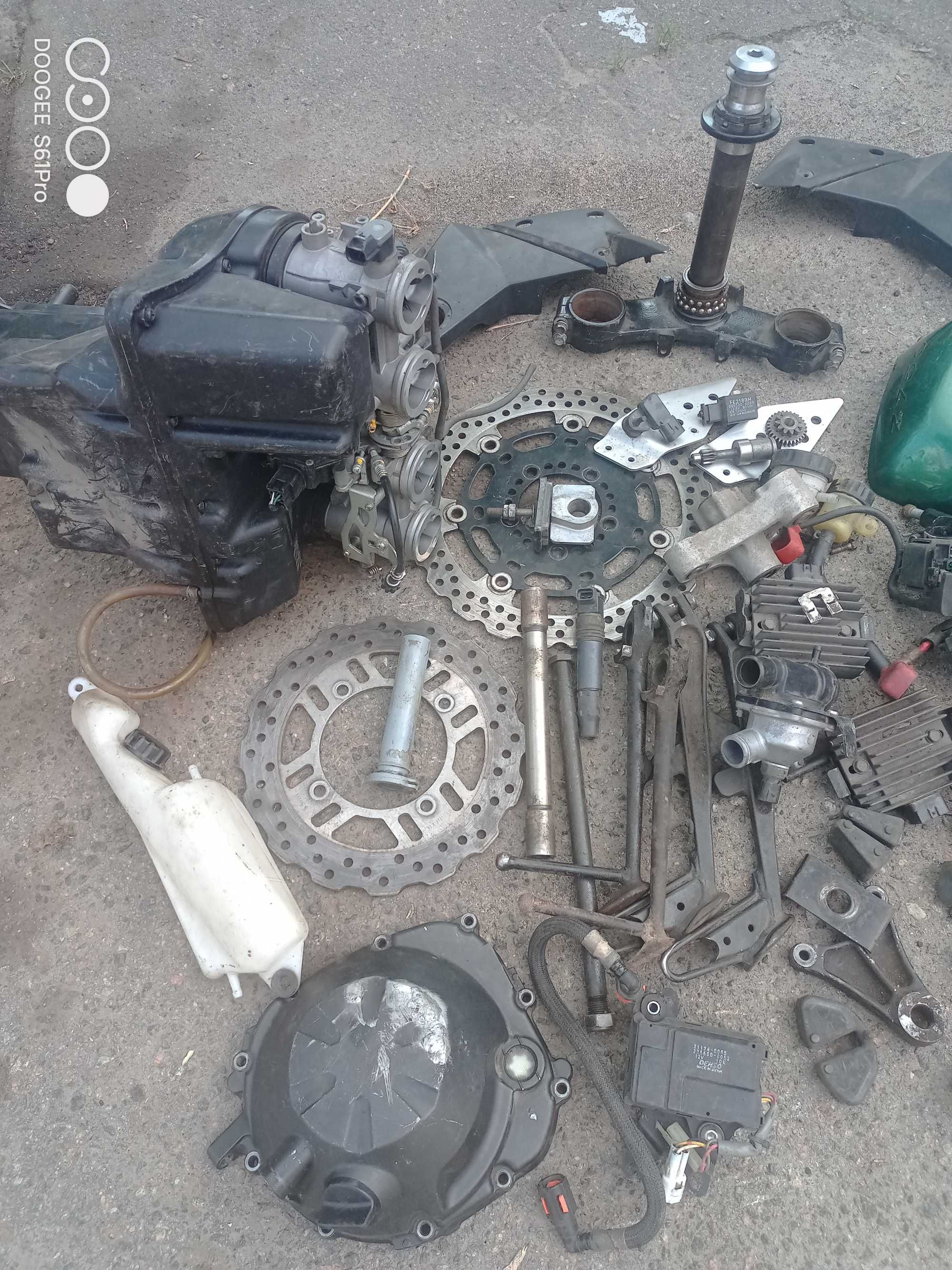 Запчисти kawasaki z 750 кавасаки