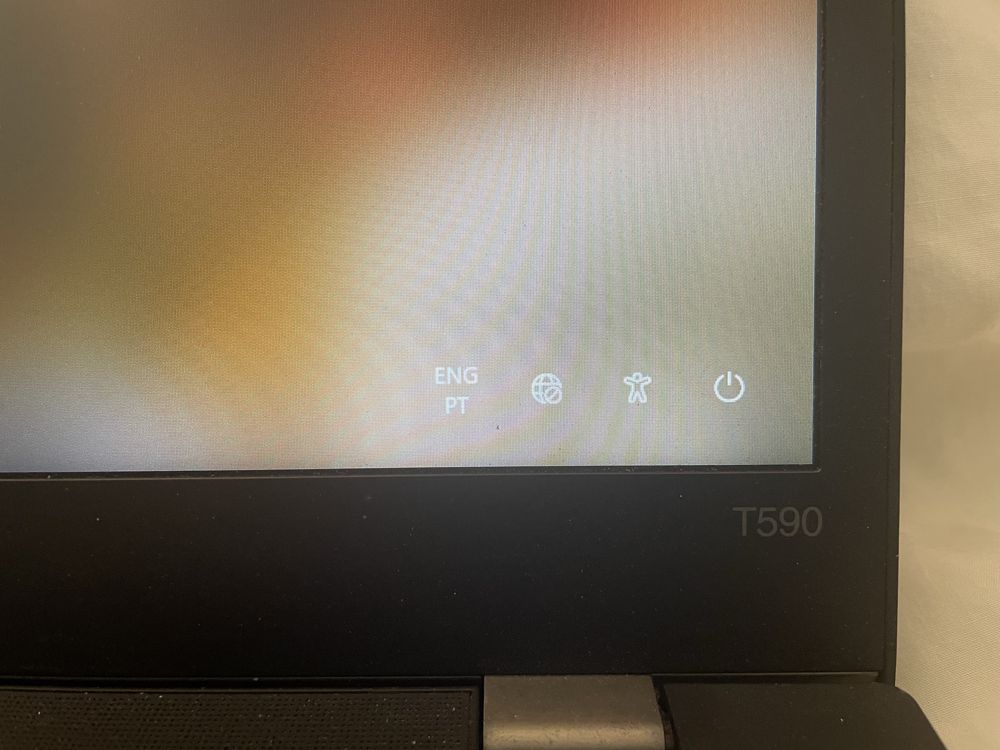 Portatil Lenovo T590