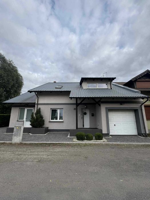 Uroczy dom z pięknym ogrodem – 174,2 m², działka 658 m²