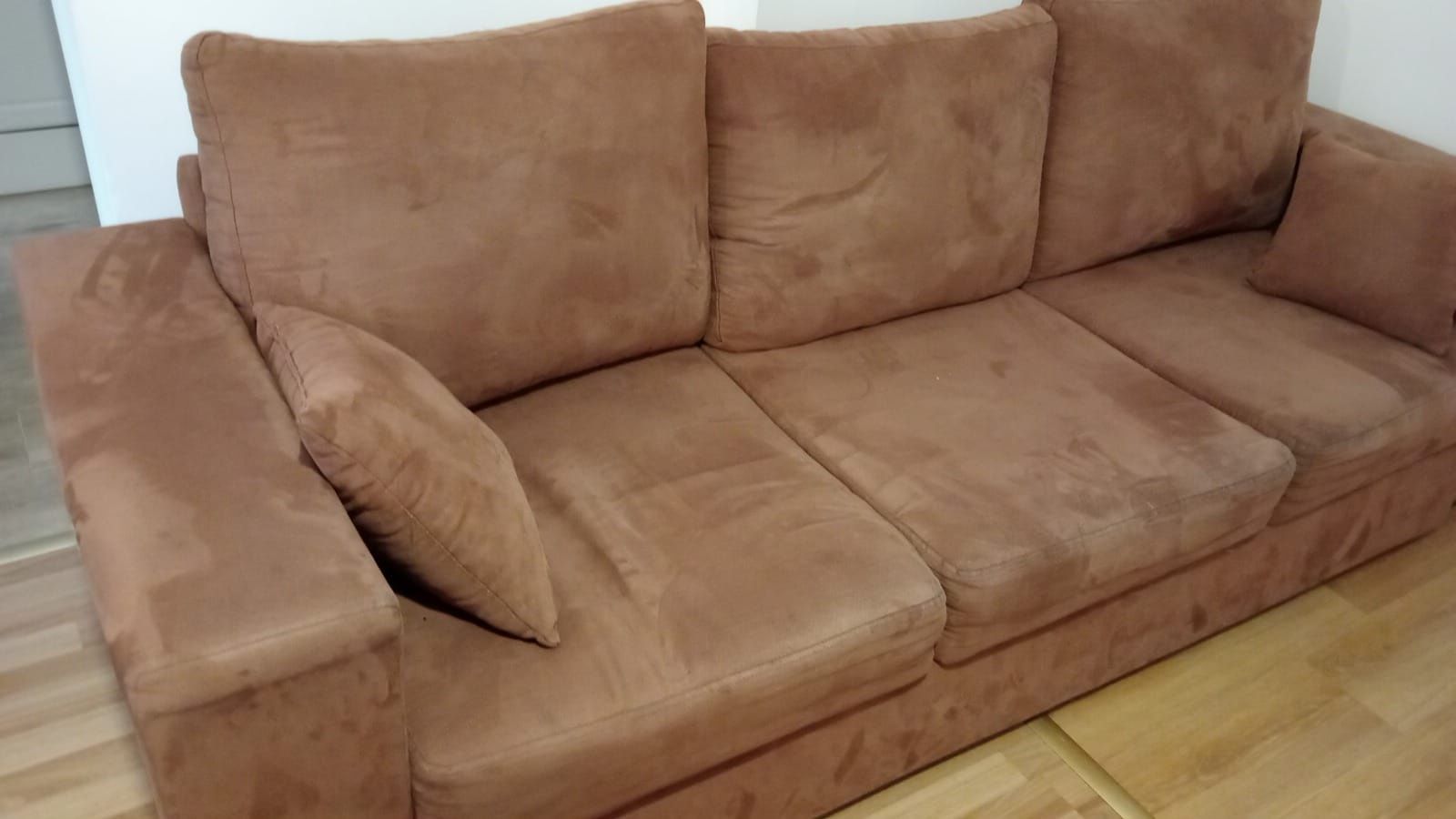 Wypoczynek  zestaw  sofa i 2 fotele