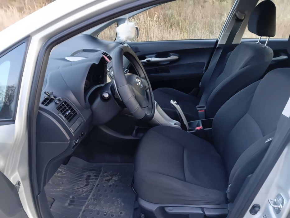 Тайота Ауріс 2008р