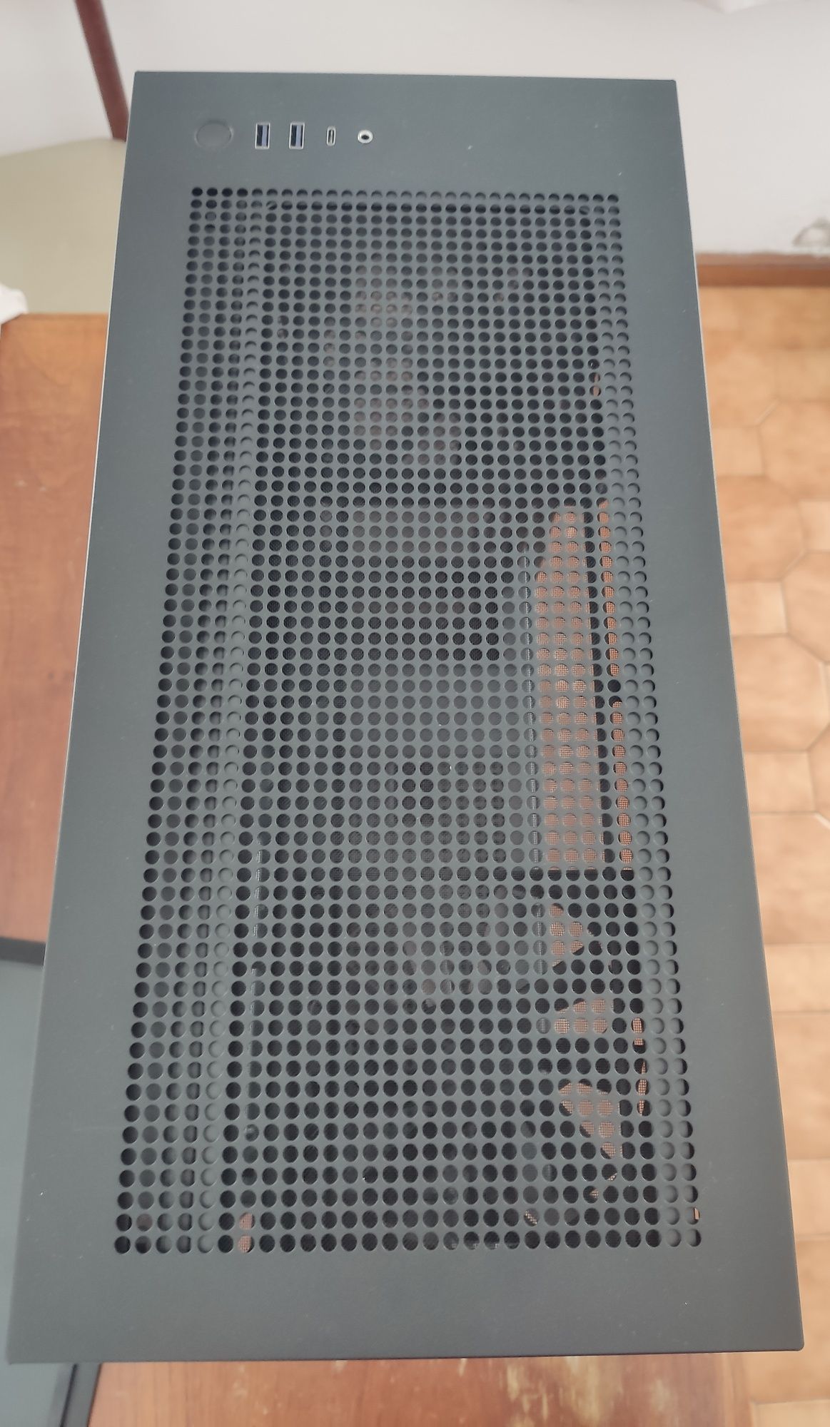 Caixa NZXT H7 flow