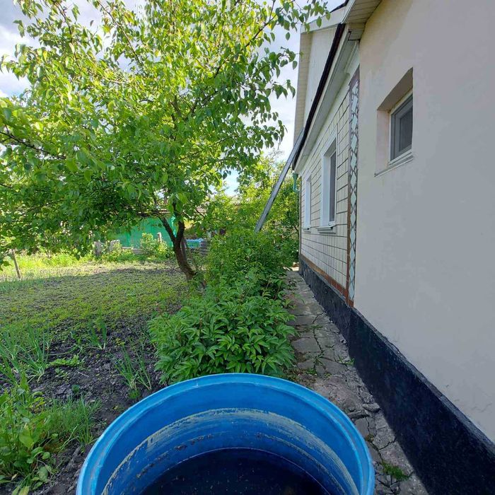 Продається будинок в м. Звягель р-н ринок Урожай
