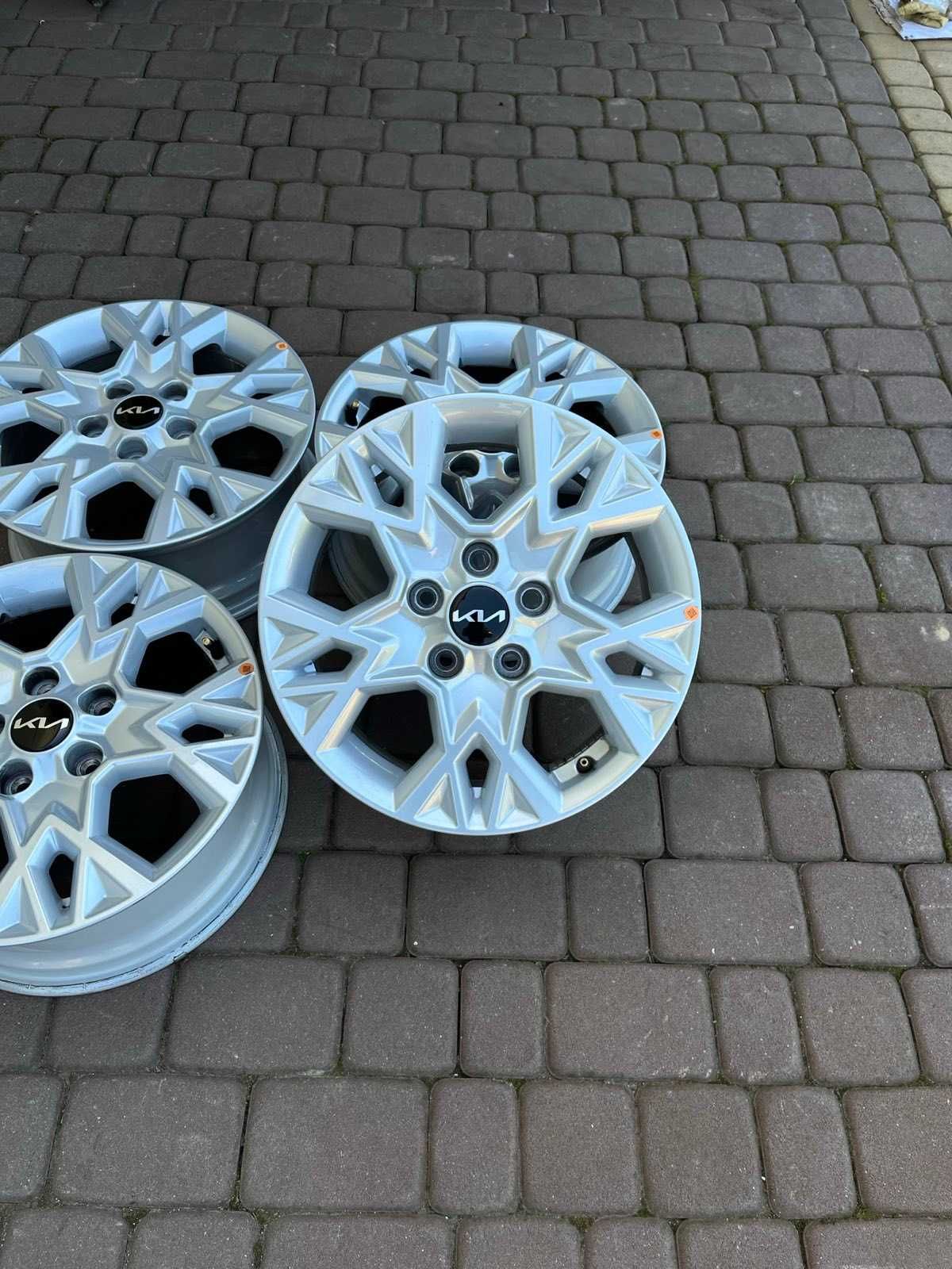 Oryginalne alufelgi Kia 5x114,3 16 cali Ceed Optima Carens NOWY MODEL