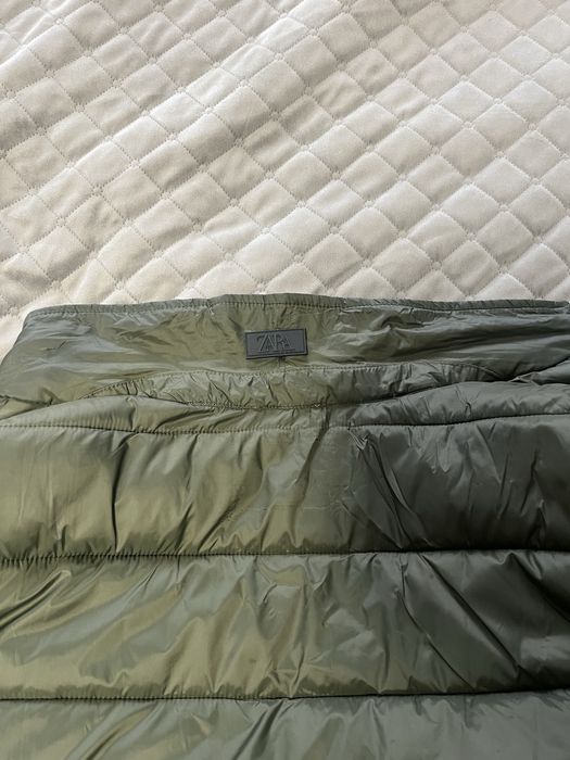 продам утепленый пуховик zara