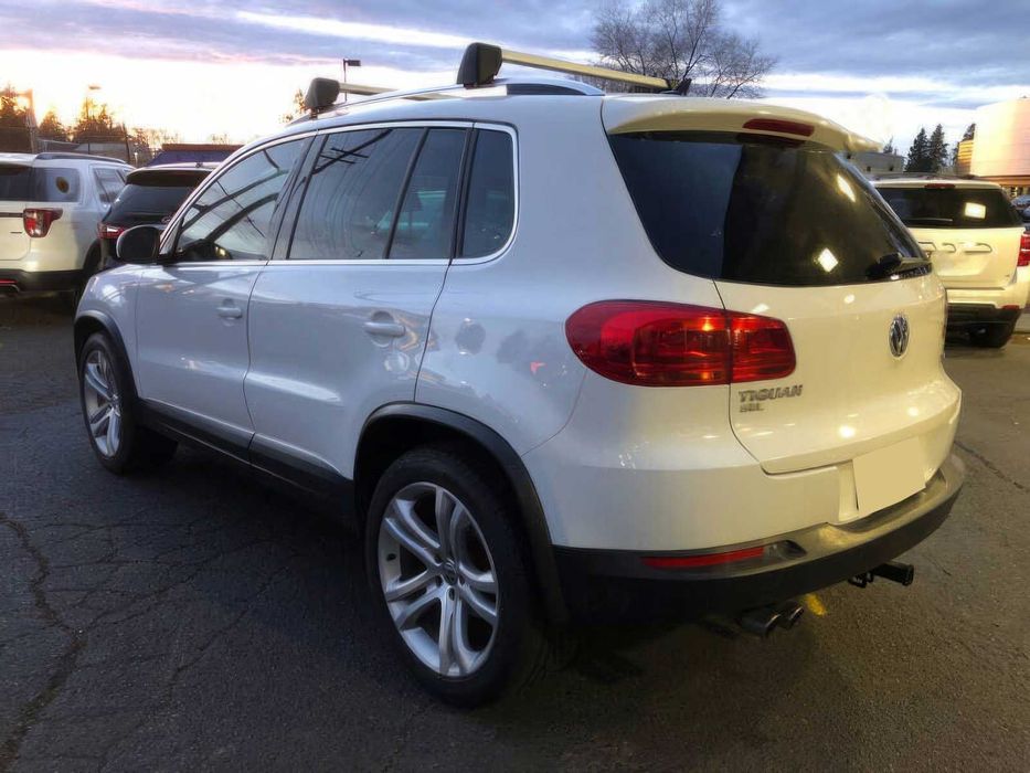 Volkswagen Tiguan      2016