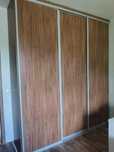 Drzwi przesuwne do szafy w zabudowie. 3 panele. 250 cm