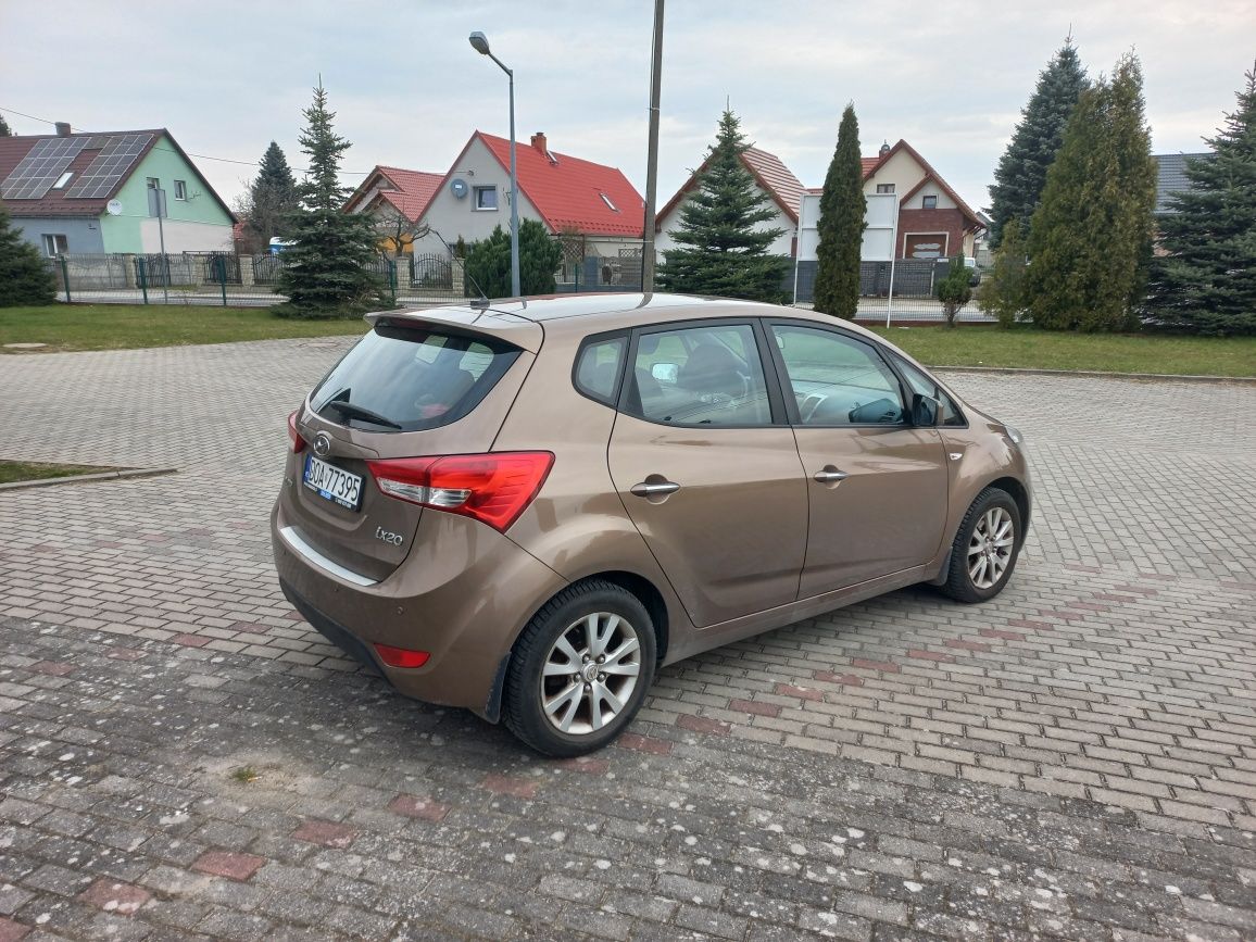 Hyundai ix20 1,4 benzyna