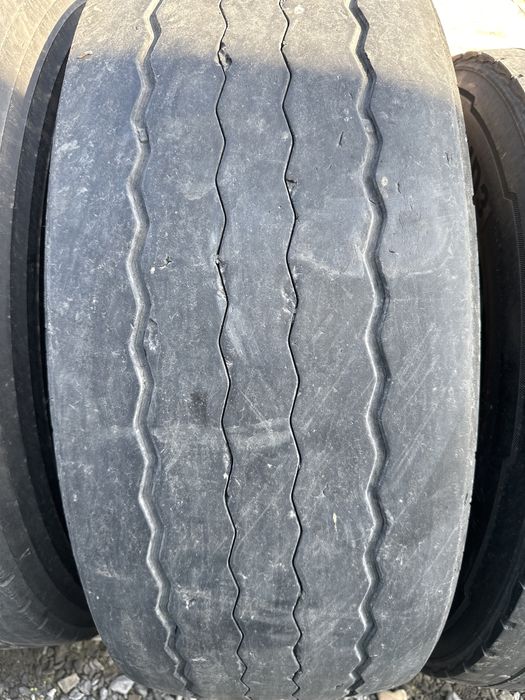 Шини вантажні 385/65r22,5