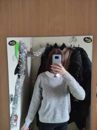 Жіночий светр сірий