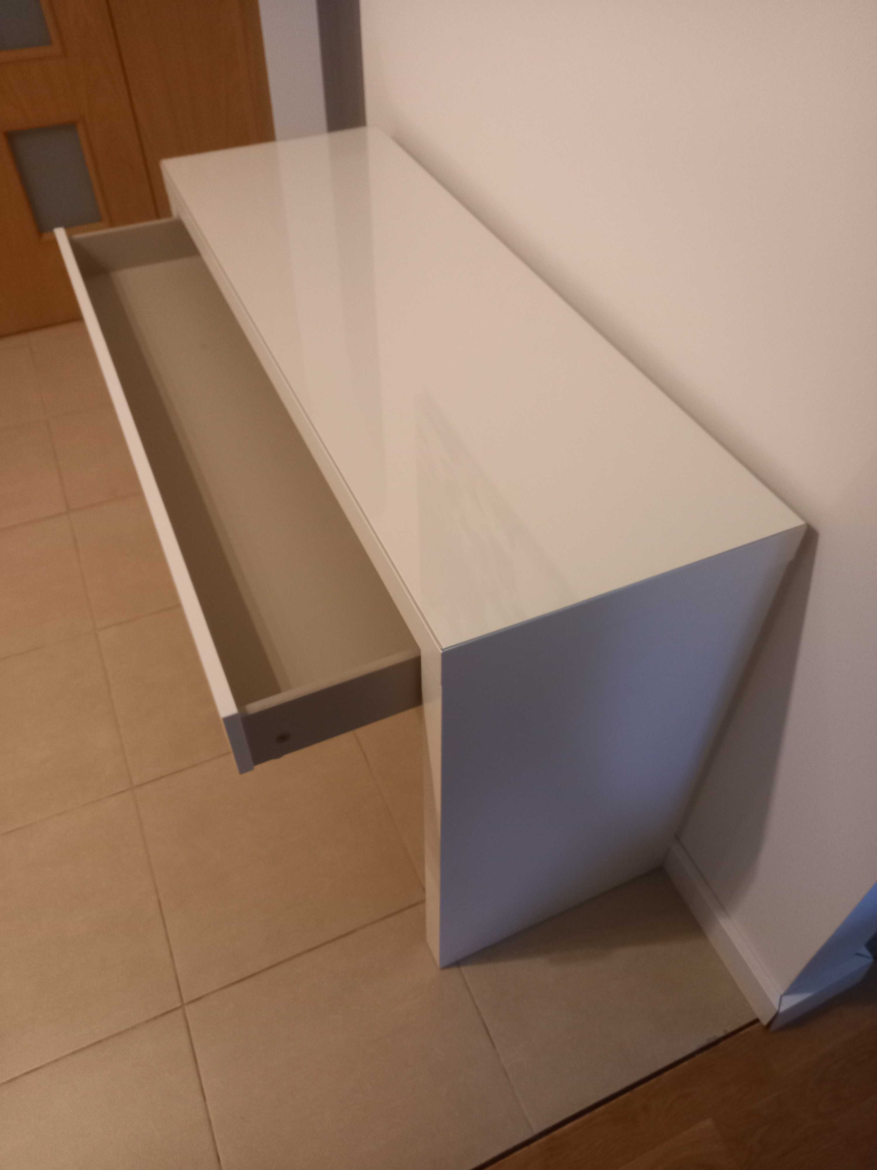 Toaletka biała Ikea Malm