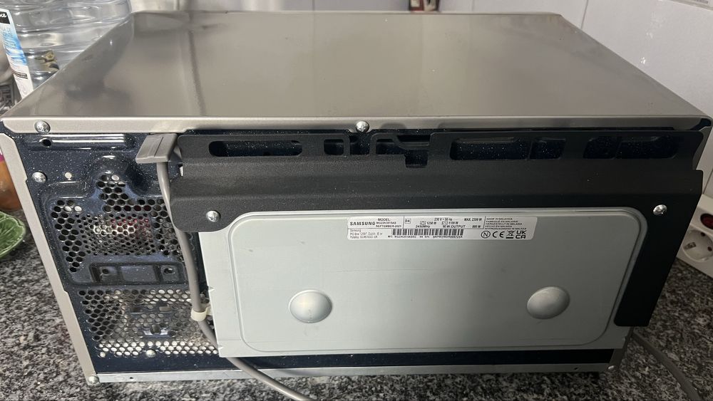 Microondas Samsung 23L com grill