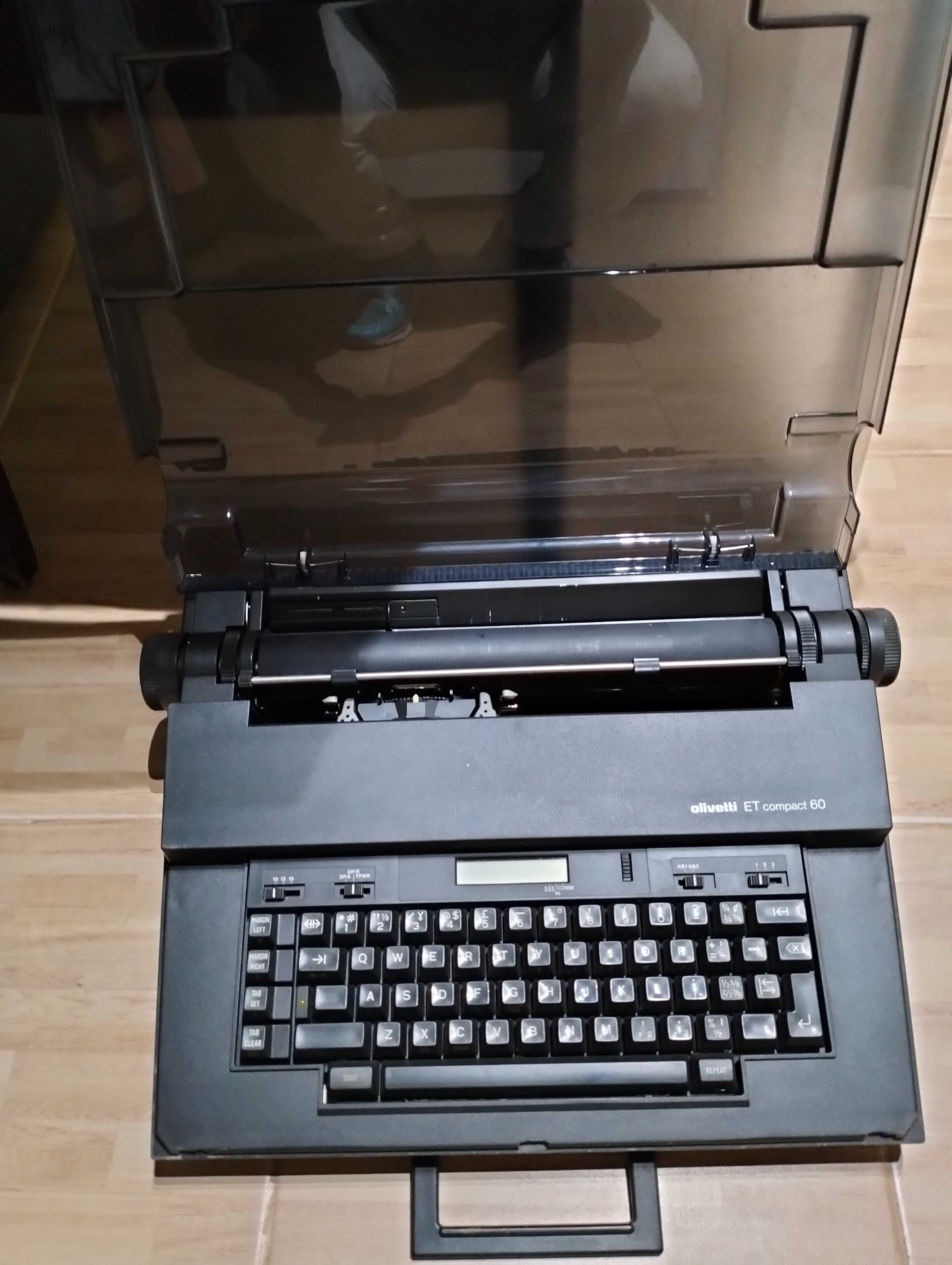 Máquina de escrever antiga Olivetti ET compact 60