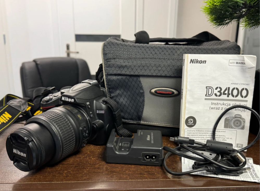 Aparat Nikon D3000 komplet