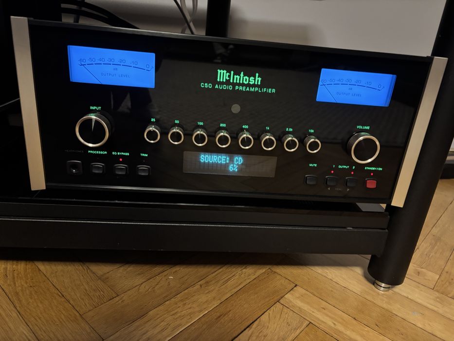 Przedwzmacniacz McIntosh C50