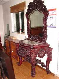 credencia mesa e 4 cadeiras em madeira maçiça de pau rosa-antiguidades