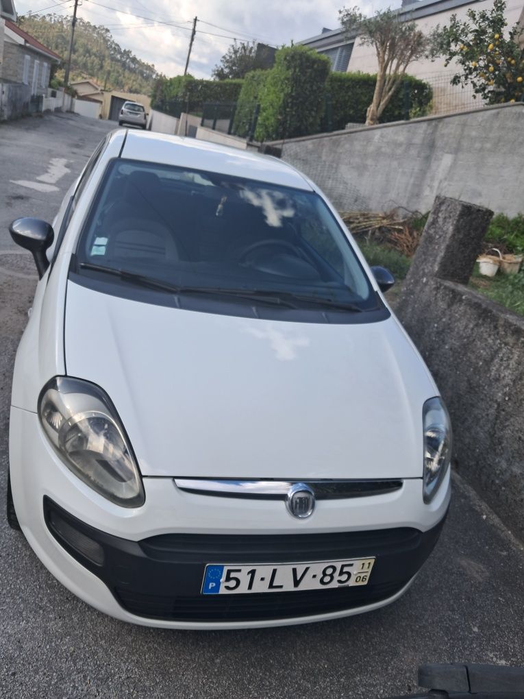 Fiat gran punto 2011