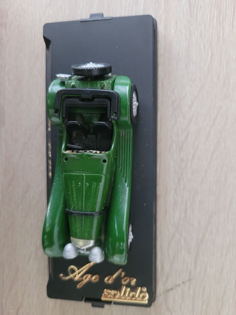 Jaguar SS100 model 4002