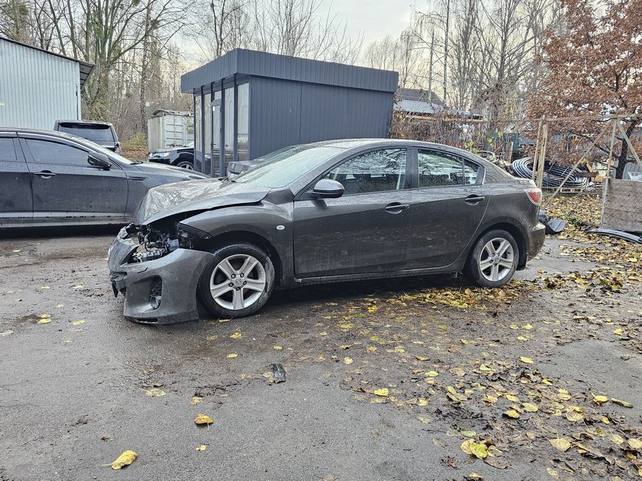 Mazda   3   2013