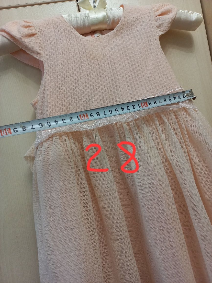 Платье нарядное 4-6 лет