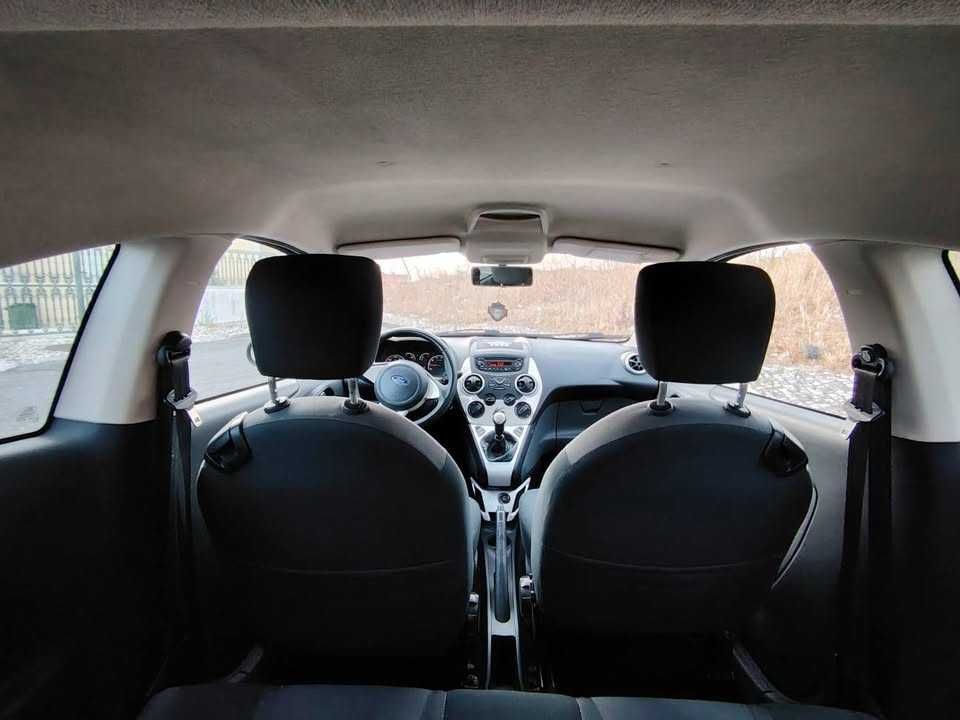 Ford Ka de 09. 2013...
