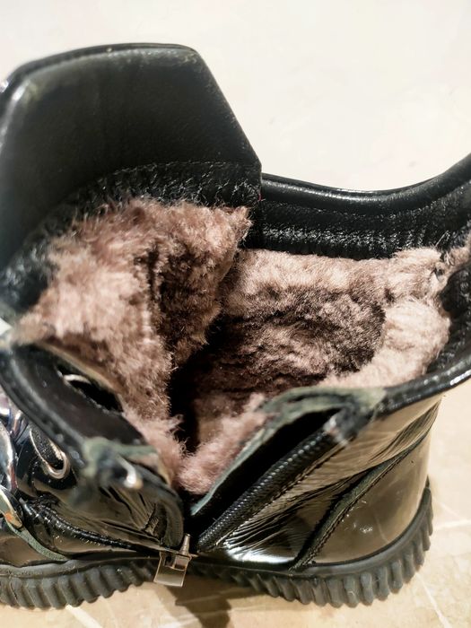 Ботинки зимние на девочку 27 р.