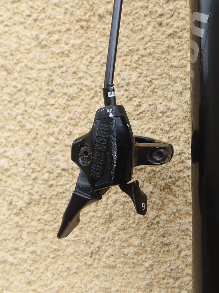Amortyzator powietrzny Rock Shox Reba 100mm 29 cali sztywna oś 15mm