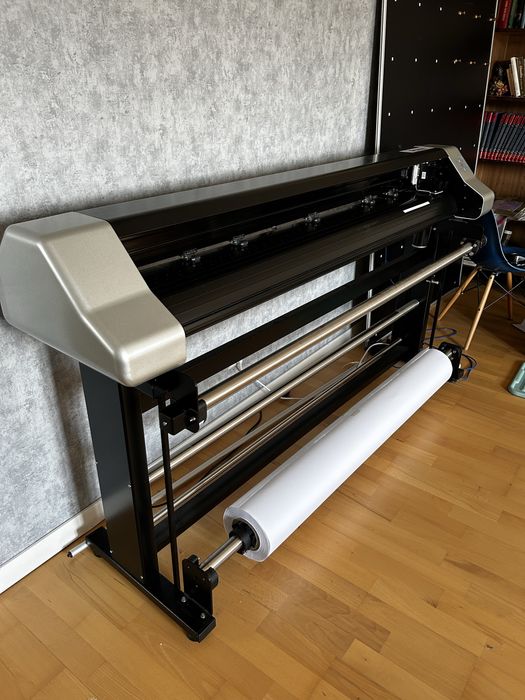 Ploter InvenJet 1250CZ-2H o szer. druku 120 cm z głowicami
