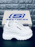 Женские высокие кроссовки skechers белые стильные кроссовки скечерс