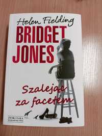 Helen Fielding Bridget Jones szalejąc za facetami