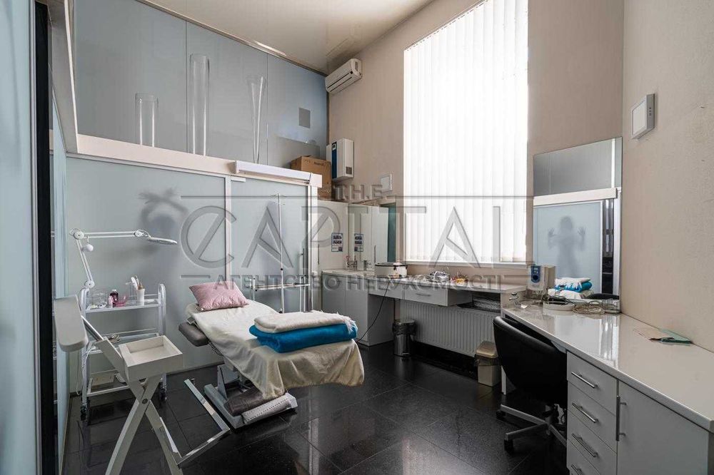 Продаж приміщення 428 м2 під клініку, Турівська 32, Подільський р-н