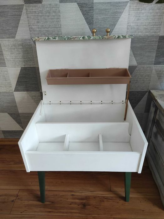 Niciak stary malowany z decoupage