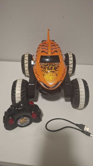 Monster Truck Hot Wheels Tiger Shark zdalnie sterowany