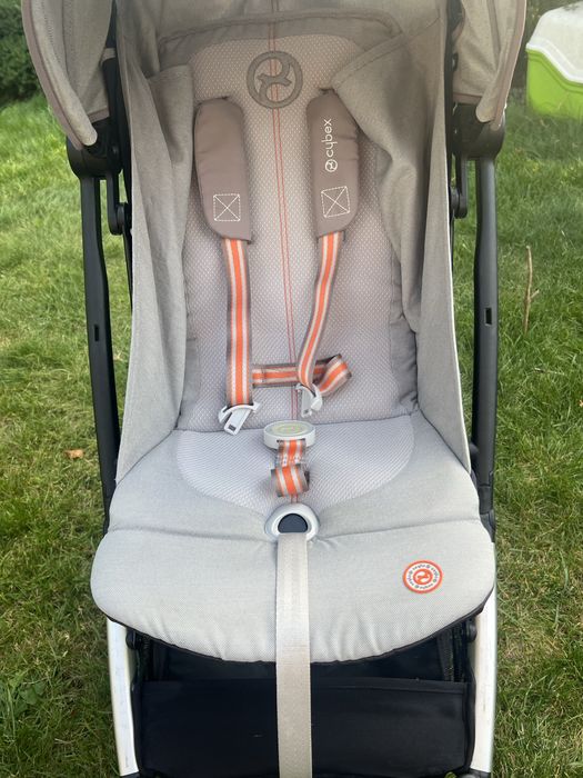 Cybex Orfeo - nowoczesny, lekki, samolotowy wózek spacerowy