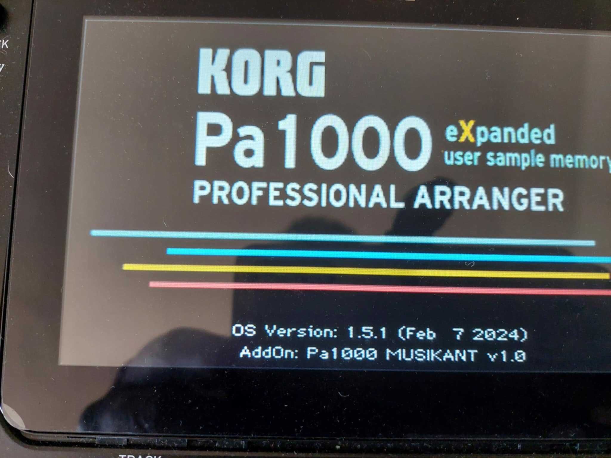 Korg PA 1000 Sem qualquer marca de uso