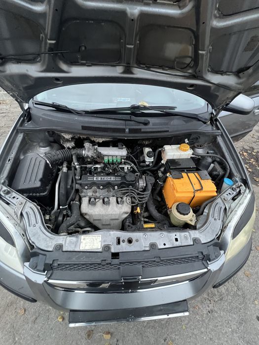 Продам chevrolet aveo T250 1.5 газ/бенз 2008 майже не фарбована