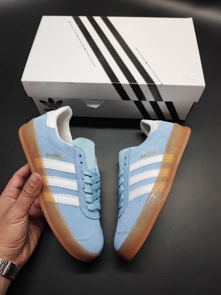 Tenis gazelle azul