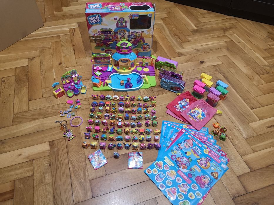 Moji pops zestaw basen kawiarnia figurki