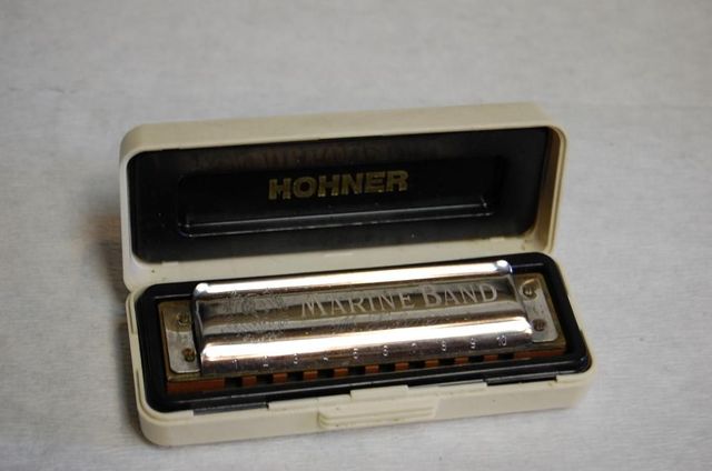 Organki , harmonijka ustna firmy Hohner