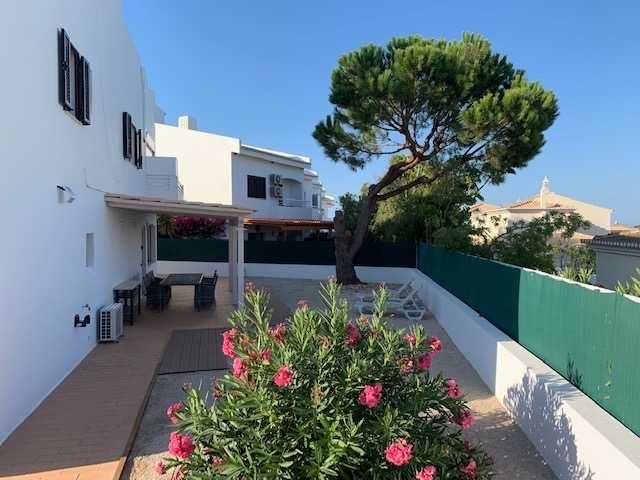Férias Algarve V2 em pleno descanso no Carvoeiro · Ver semanas livres