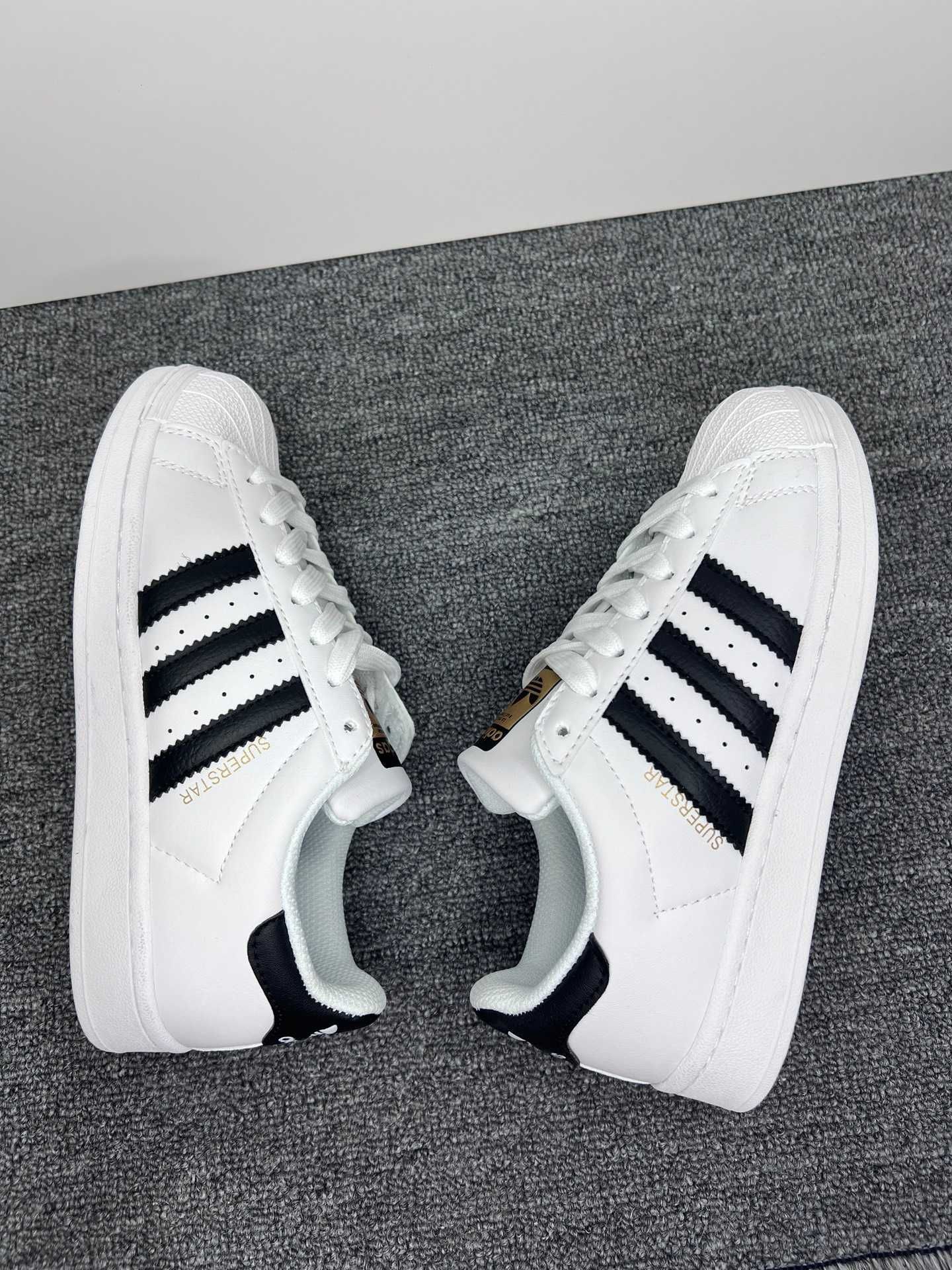 Buty damskie Trampki adidasSuperStarBiały r.39