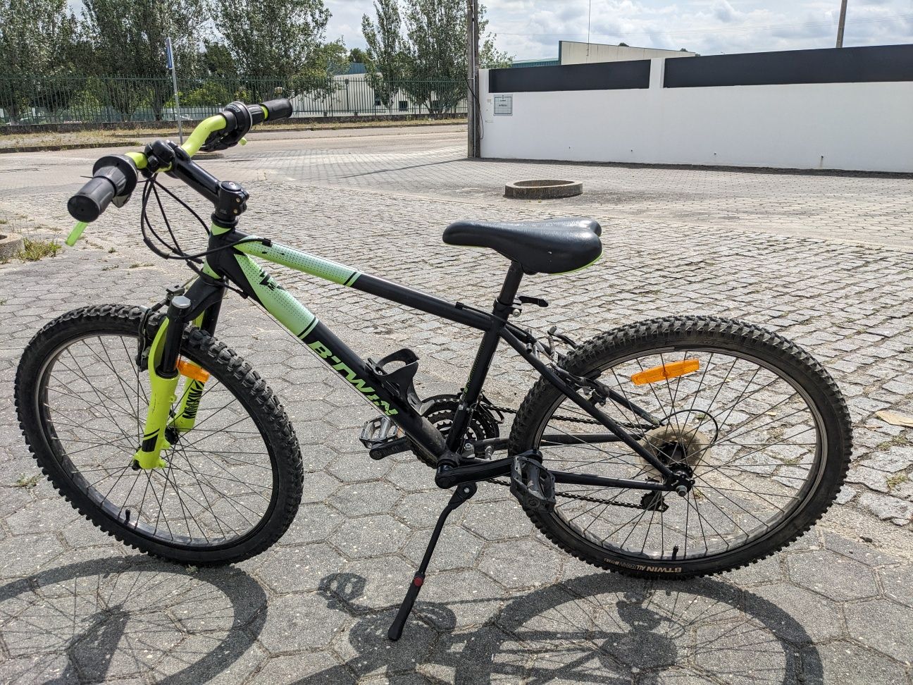 Bicicleta criança Rockrider 500