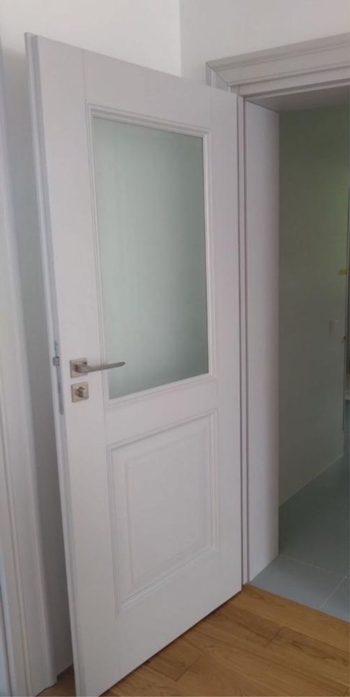 Drzwi drewniane wejściowe lite dębowe wewnętrzne zewnętrzne szare