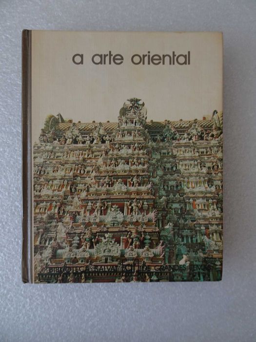 Livro A arte oriental
Biblioteca salvat de grandes temas