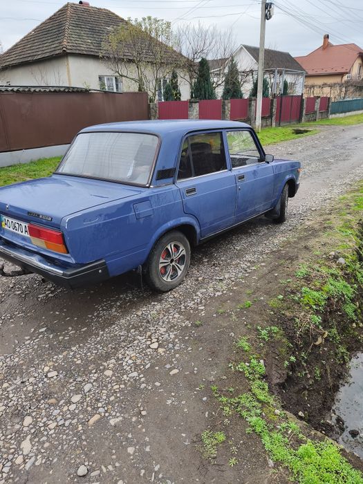 Продам  2005 рік