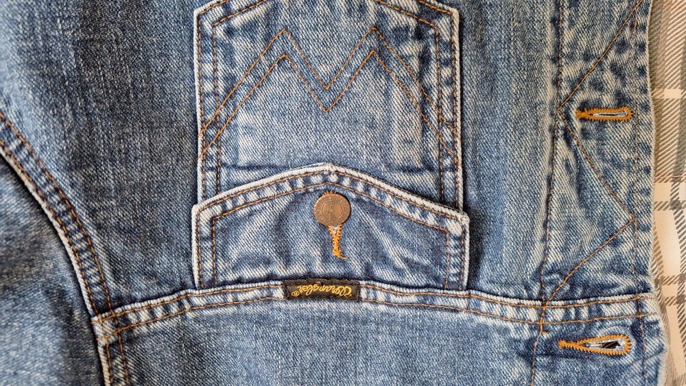 Wrangler джинсовая куртка.