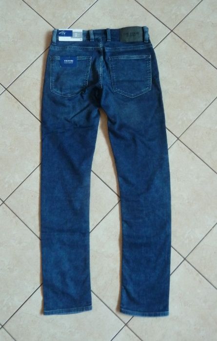 szczupłe, miękkie rozciągliwe jeansy r. 30/32 NOWE